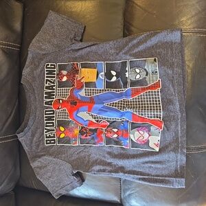 Marvel boys shirt SZ XS
